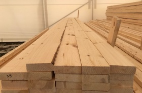 Чем отличается строганная доска от обрезной Чем отличается строганная доска от обрезной